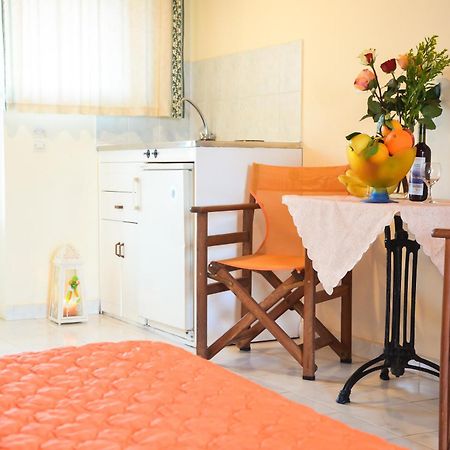 Artemis Apartments Kypseli Room photo