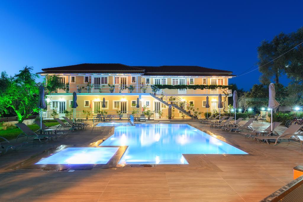 Artemis Apartments Kypseli Exterior photo