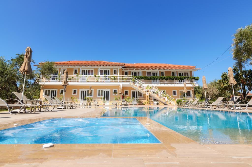 Artemis Apartments Kypseli Exterior photo